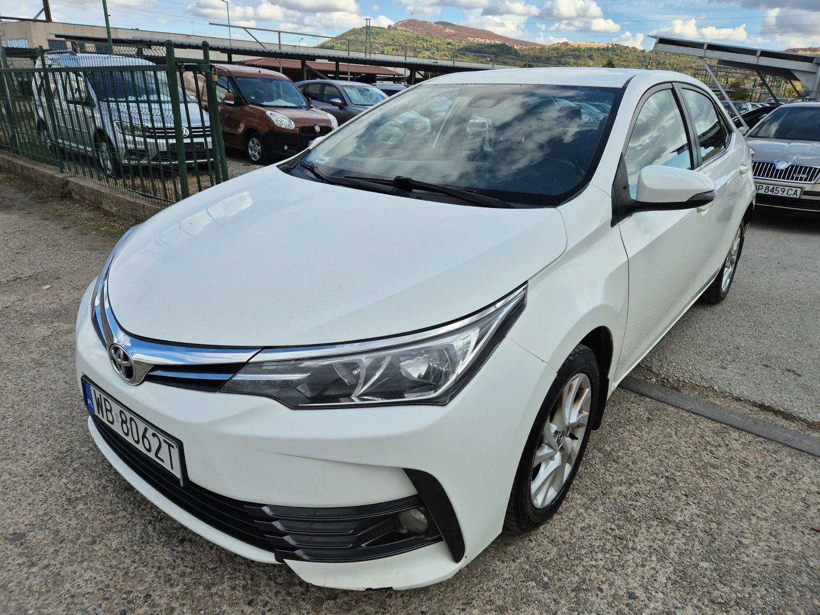 Toyota Corolla 1.6 газ 6ск седан