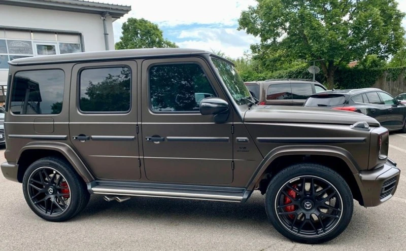 Mercedes-Benz G 63 AMG /4-MATIC/CARBON/MAGNO/NIGHT/BURM/360/G-MANUFAKTUR/, снимка 2 - Автомобили и джипове - 46556321