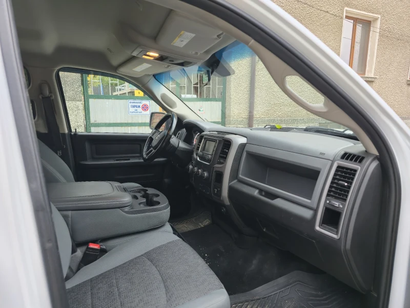 Dodge RAM 1500 TRADESMAN, снимка 9 - Автомобили и джипове - 52093321