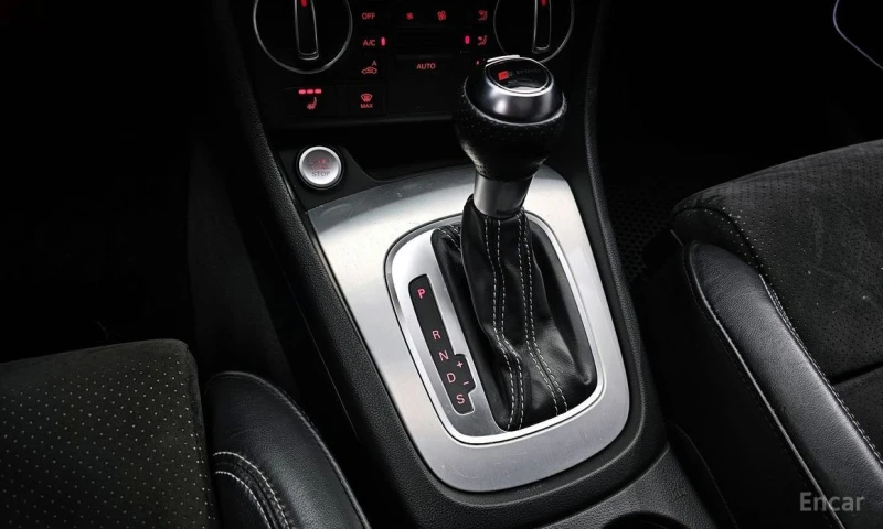 Audi Q3, снимка 9 - Автомобили и джипове - 52884548