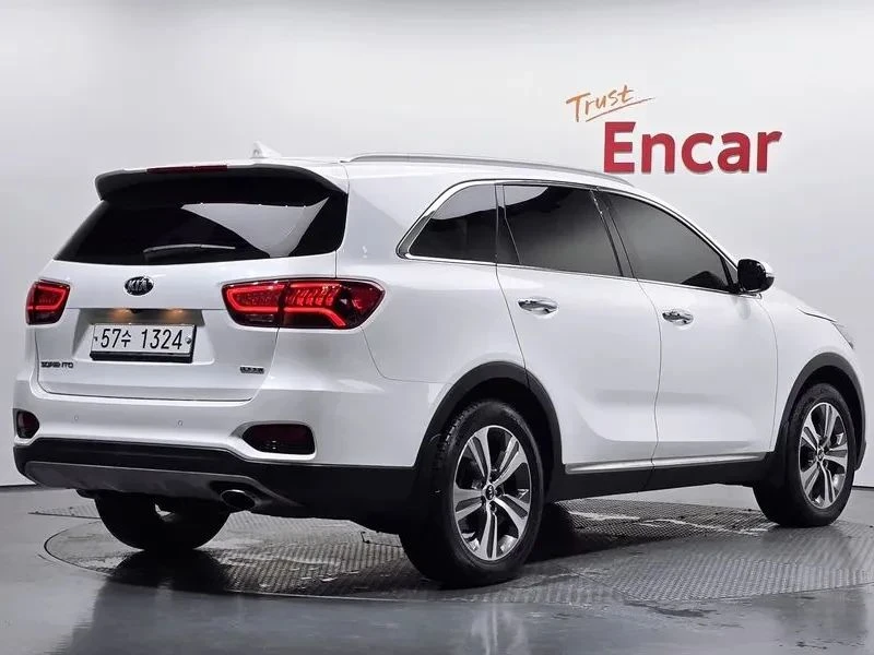 Kia Sorento, снимка 2 - Автомобили и джипове - 56738362