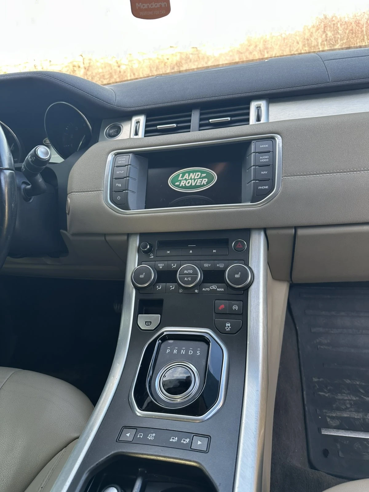 Land Rover Range Rover Evoque 2.0 T - изображение 4