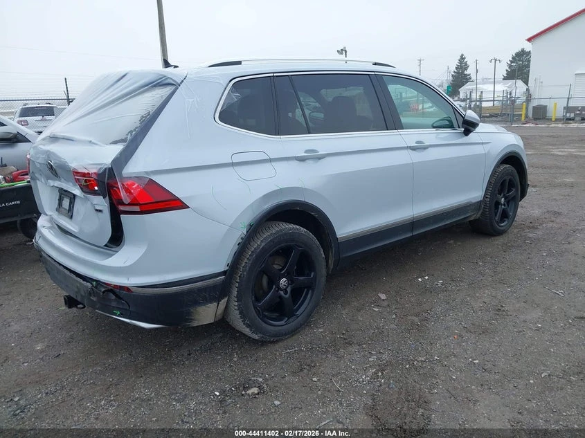 VW Tiguan, снимка 4 - Автомобили и джипове - 53955664