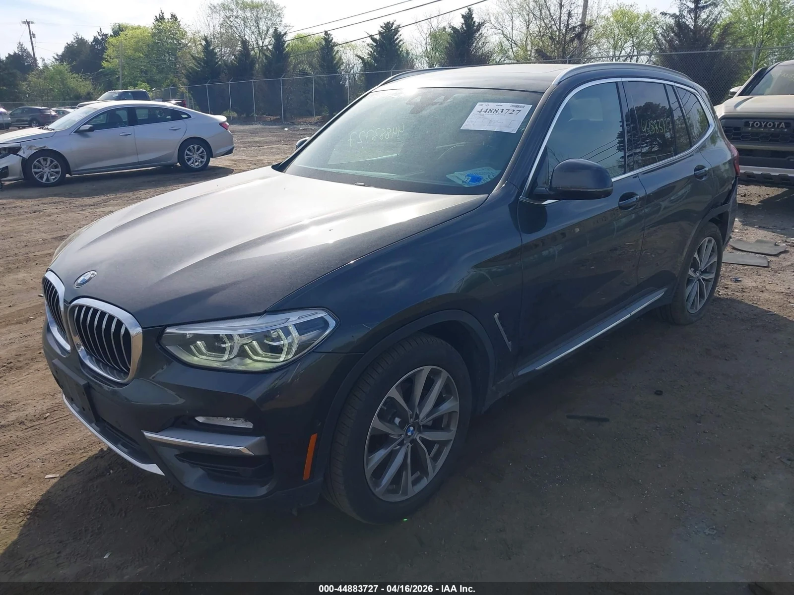 BMW X3 Digital* Обдухване* Панорама* Distronic* H&K, снимка 3 - Автомобили и джипове - 54369518