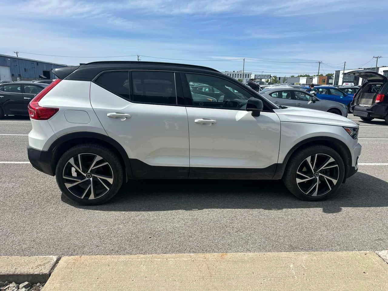 Volvo XC40 R Design  CARFAX | Mobile.bg � ����������� 3