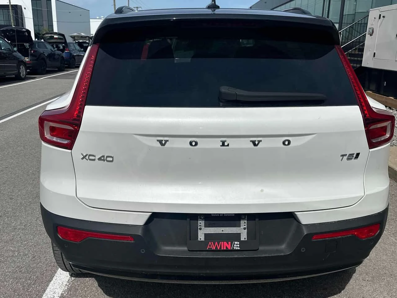 Volvo XC40 R Design  CARFAX | Mobile.bg � ����������� 4