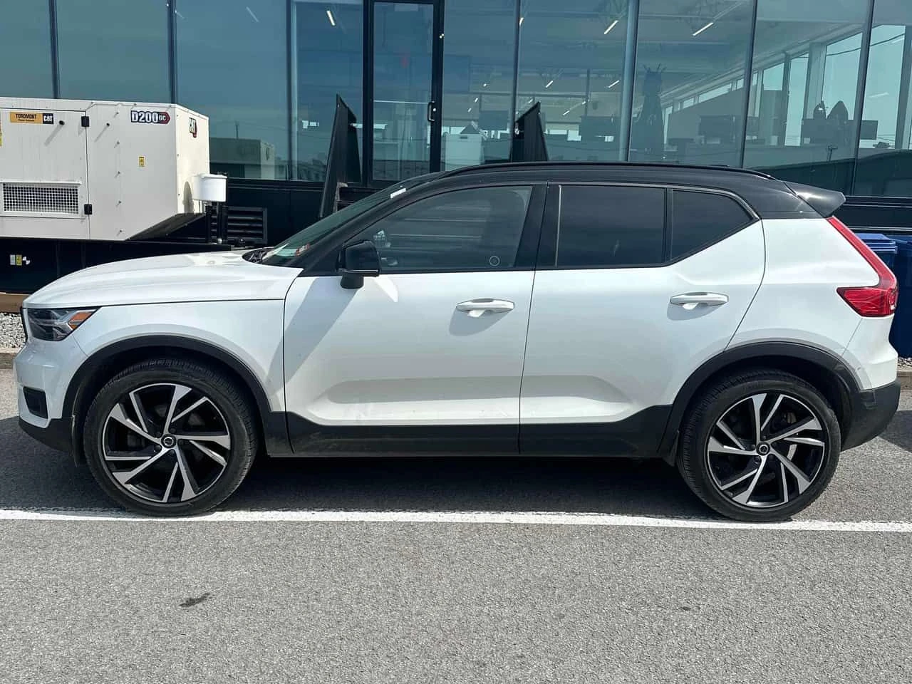 Volvo XC40 R Design  CARFAX | Mobile.bg � ����������� 2