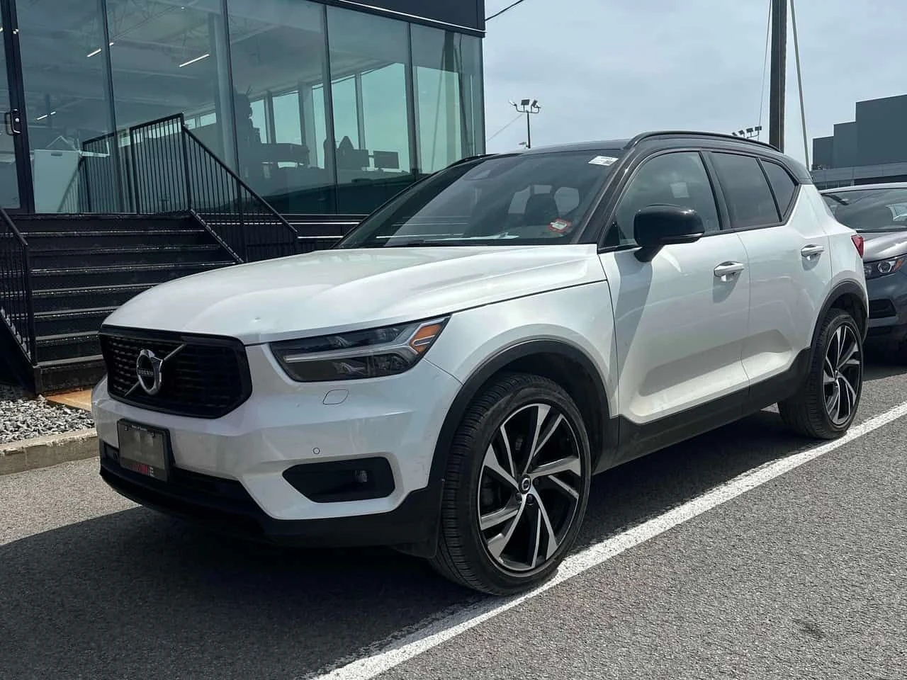 Volvo XC40 R Design  CARFAX | Mobile.bg � ����������� 1