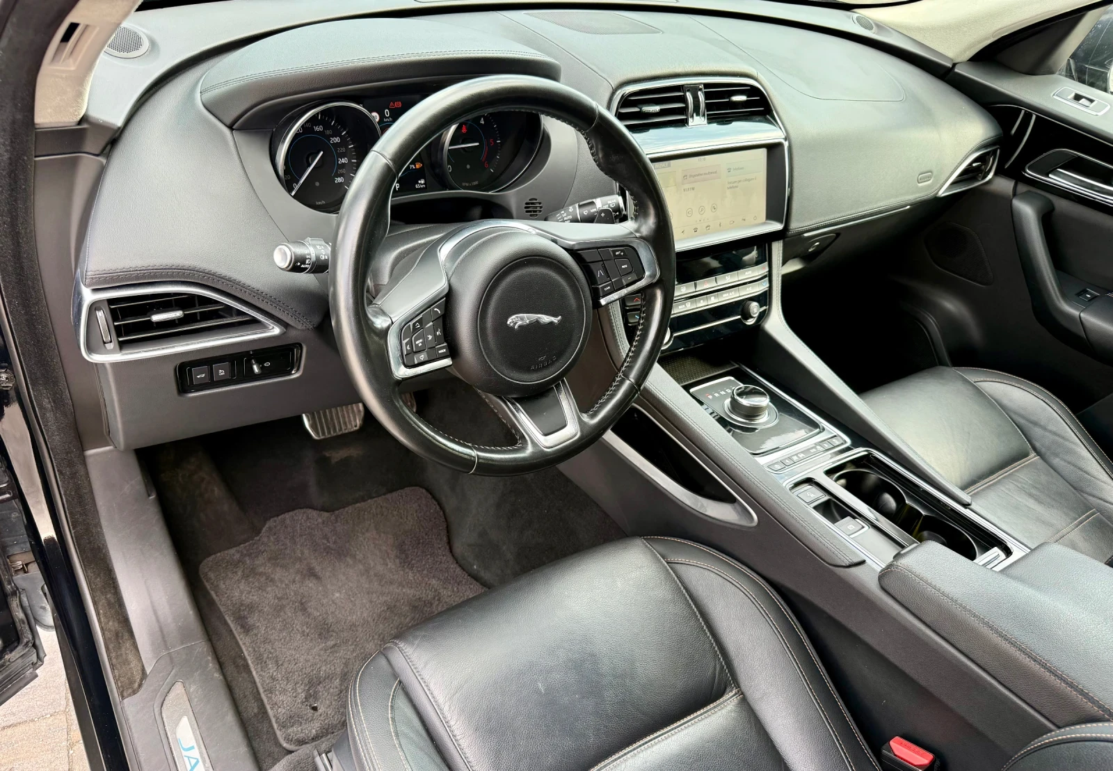 Jaguar F-PACE 2.0WD, снимка 9 - Автомобили и джипове - 55325554