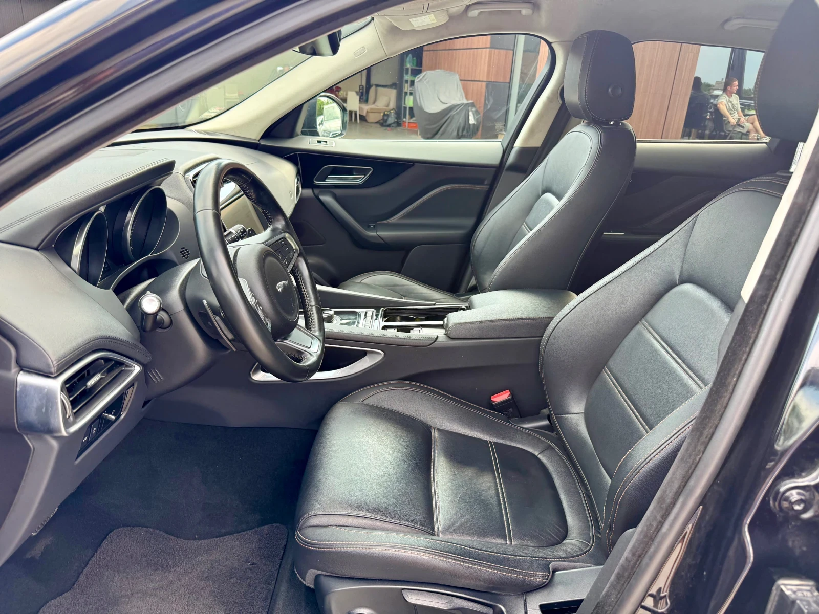 Jaguar F-PACE 2.0WD, снимка 12 - Автомобили и джипове - 55325554