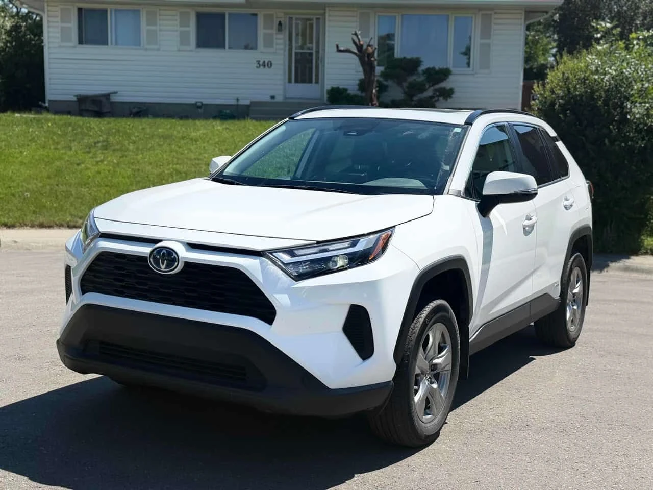 Toyota Rav4 * HYBRID XLE * AWD * CARFAX * 