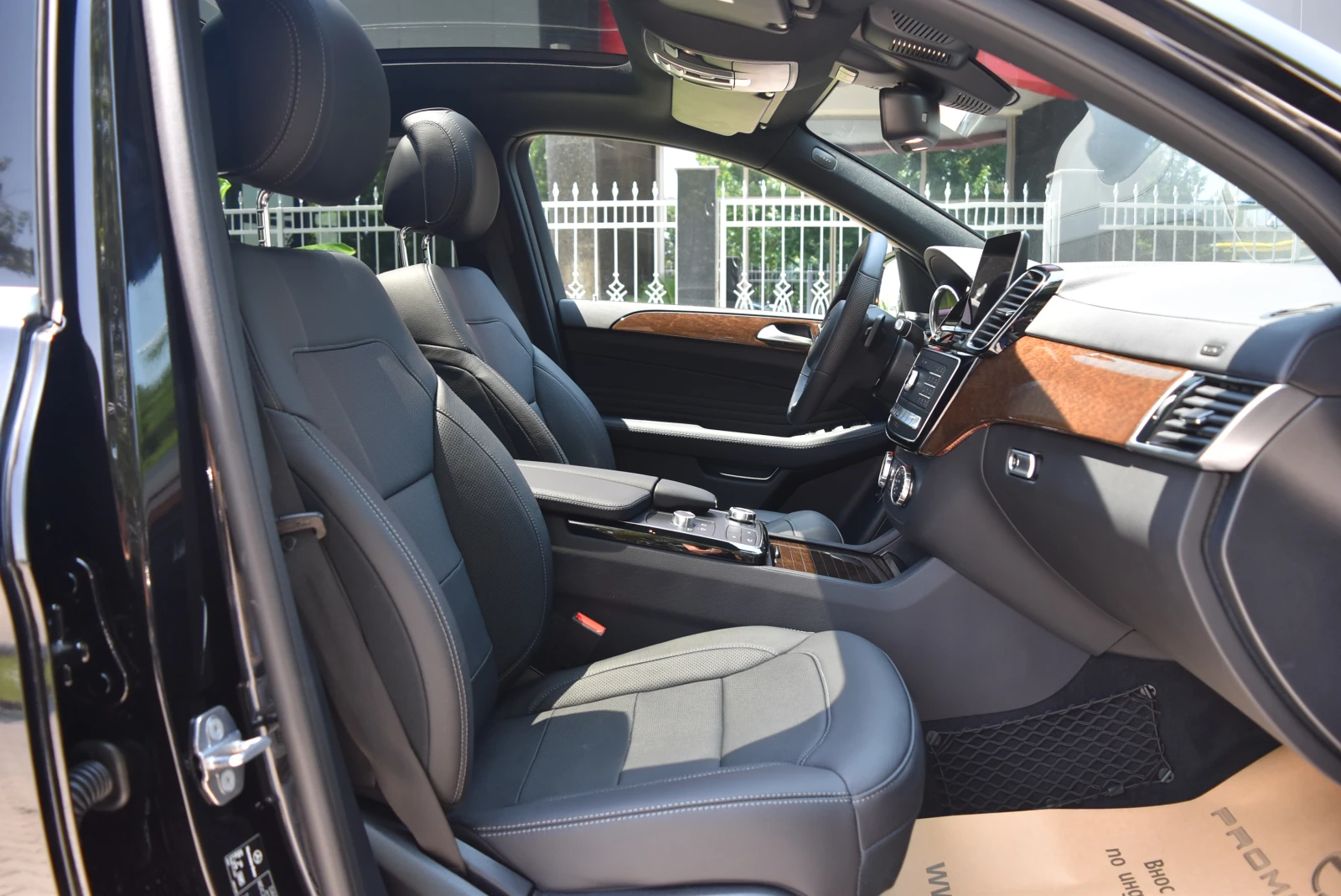 Mercedes-Benz GLE 350 d 4M AMG, снимка 7 - Автомобили и джипове - 55664011
