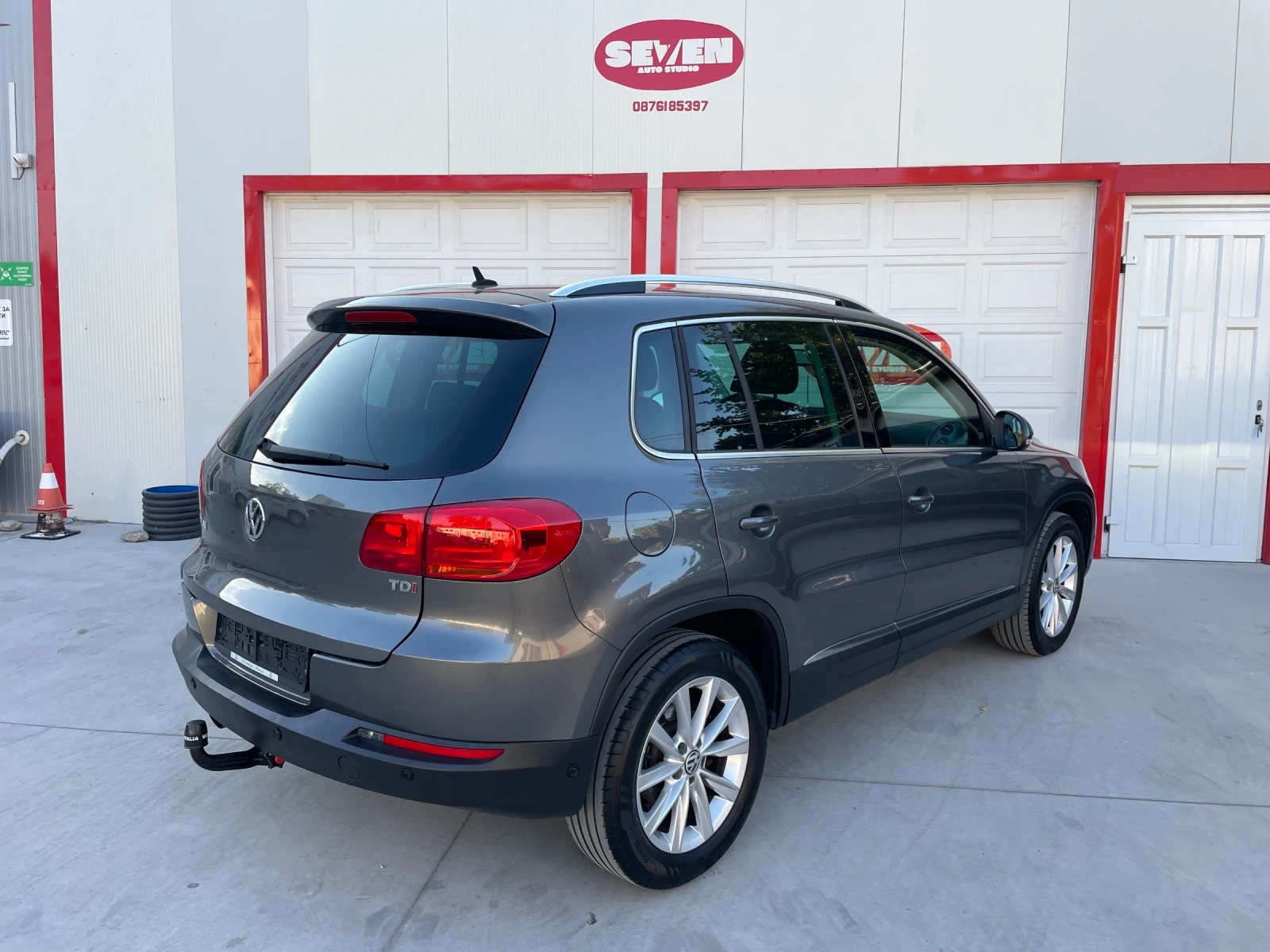 VW Tiguan FACELIFT , снимка 6 - Автомобили и джипове - 56321977