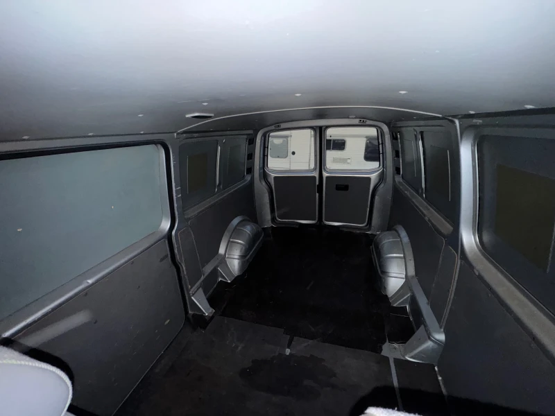 VW Transporter 2.5тди 174к.с LONG-MAXI, снимка 10 - Бусове и автобуси - 52436865