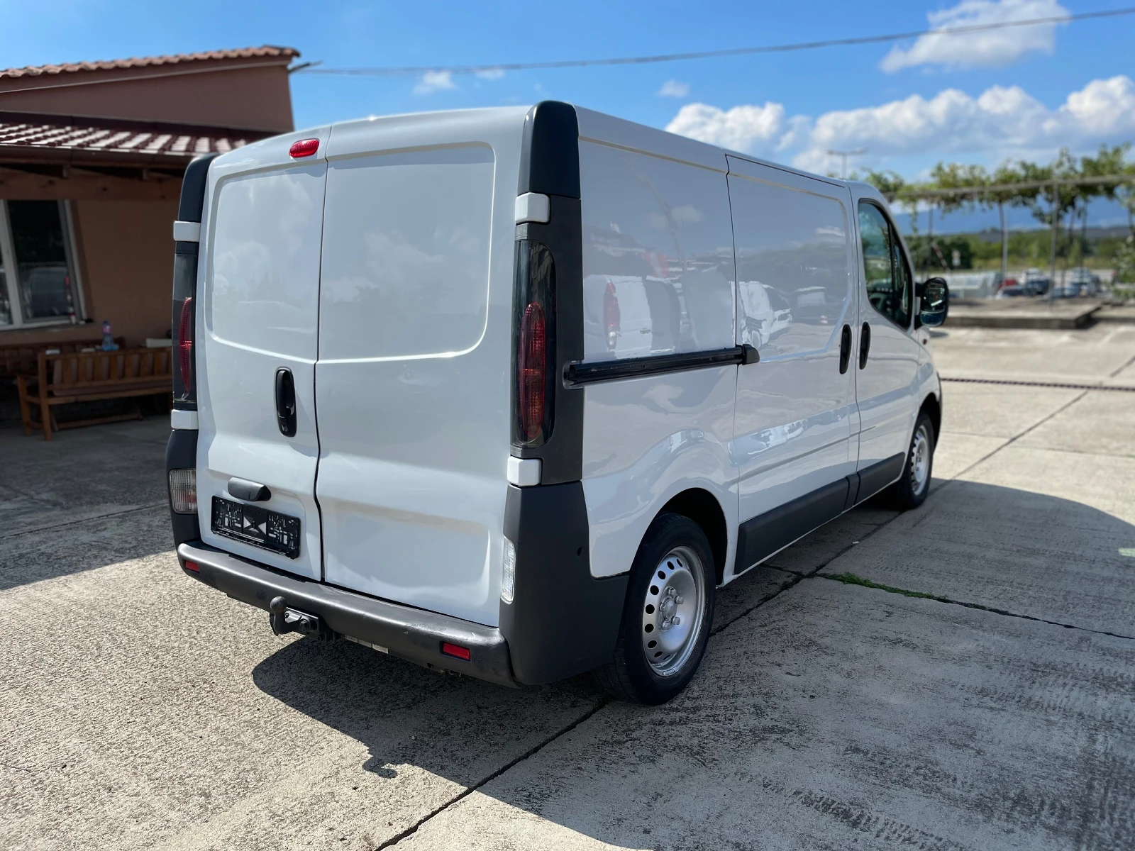 Opel Vivaro 1.9 DCi // КЛИМАТИК// ХЛАДИЛЕН // - изображение 4