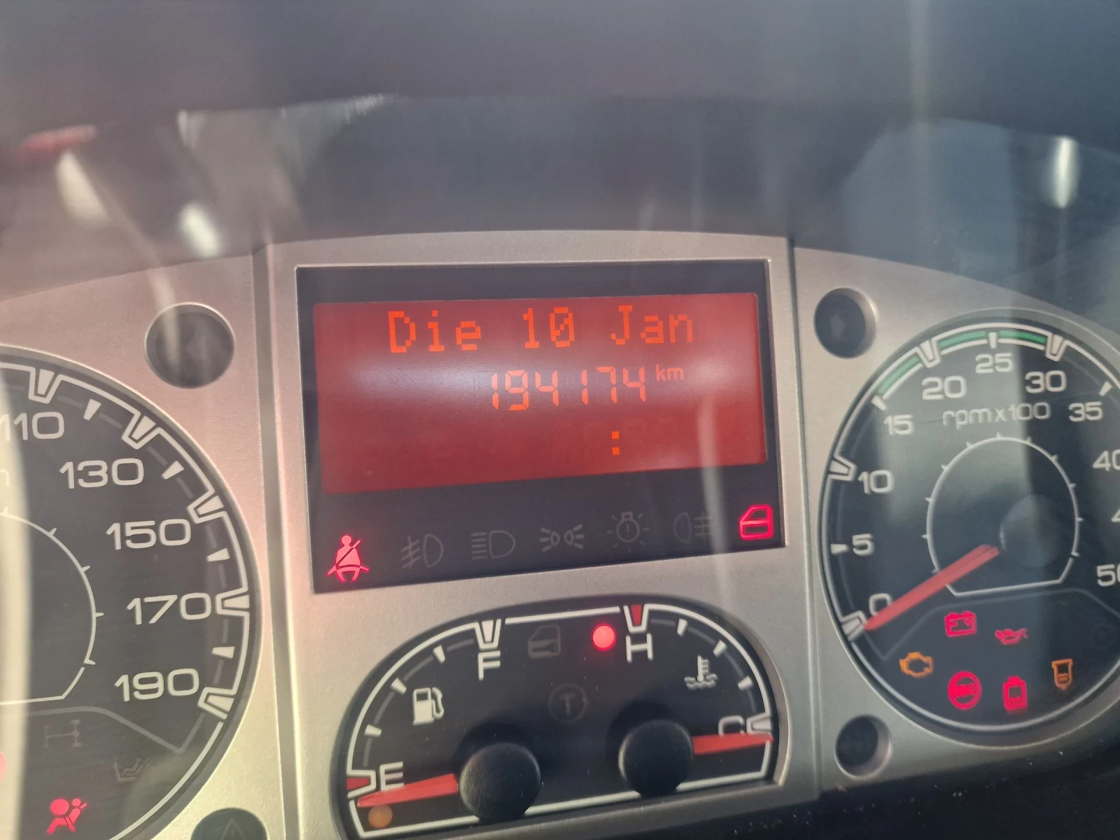 Iveco 35c13 Макси 4.60м, снимка 15 - Бусове и автобуси - 54777759