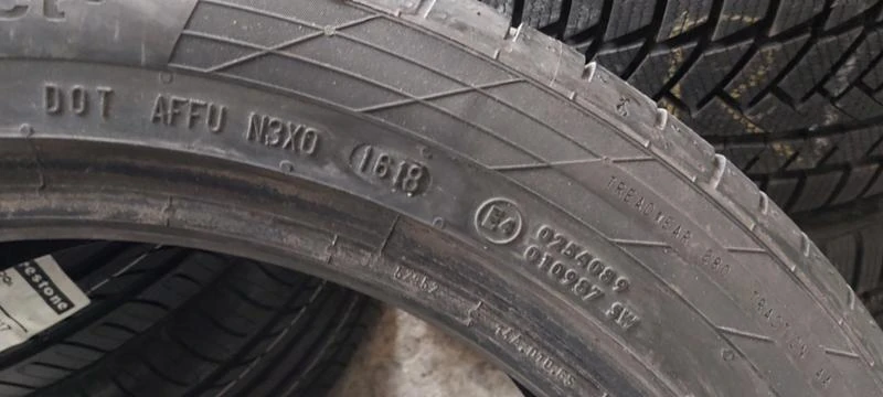 Гуми Летни 235/45R18, снимка 4 - Гуми и джанти - 32571793