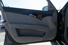 Mercedes-Benz E 240 2004 = TOP = ПОДГРЕВ = АВТОМАТ = ЛИЗИНГ, снимка 15
