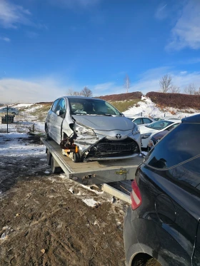 Toyota Yaris 1.5I , снимка 2
