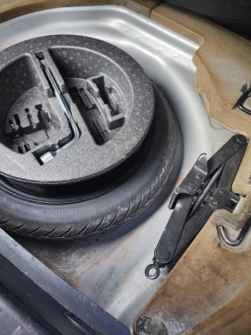 Toyota Avensis - 2300 € / 4498.41 лв. - 32399635 8