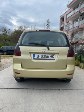 Toyota Corolla verso - 1200 € / 2347.00 лв. - 53978719 4