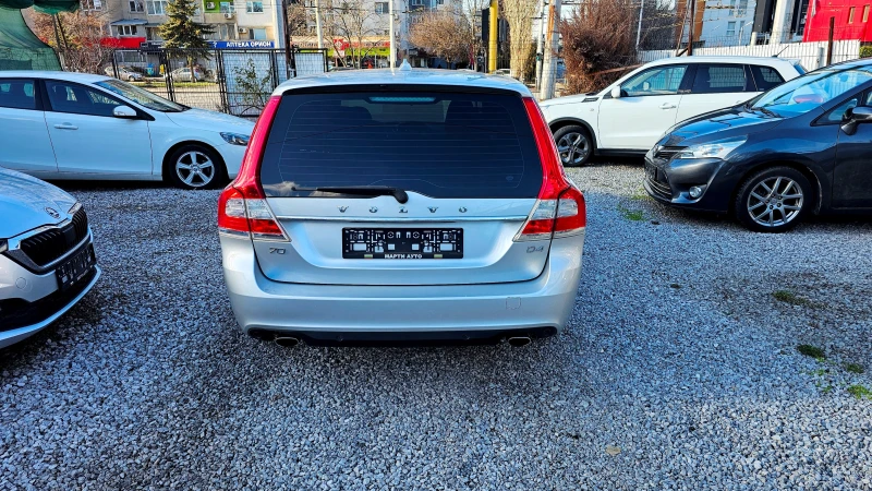 Volvo V70 D4-181kc-Distronic, снимка 5 - Автомобили и джипове - 44861869