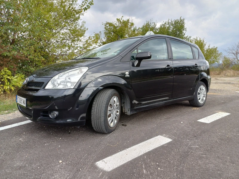 Toyota Verso 2.0, снимка 5 - Автомобили и джипове - 47306453