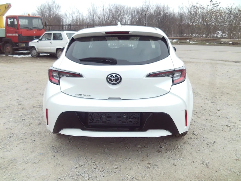 Toyota Corolla 1.2i  , снимка 4 - Автомобили и джипове - 49304454