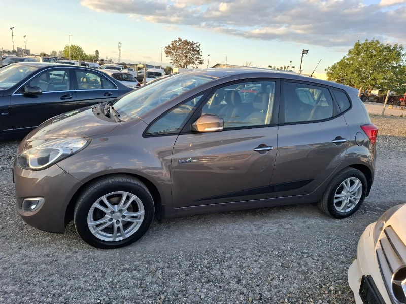 Hyundai Ix20 1.6i, снимка 5 - Автомобили и джипове - 50139411