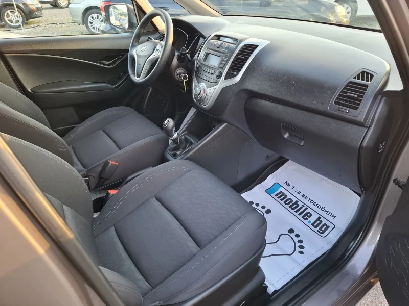 Hyundai Ix20 1.6i, снимка 10 - Автомобили и джипове - 50139411