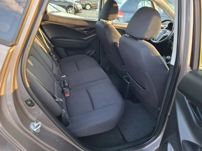 Hyundai Ix20 1.6i, снимка 12 - Автомобили и джипове - 50139411