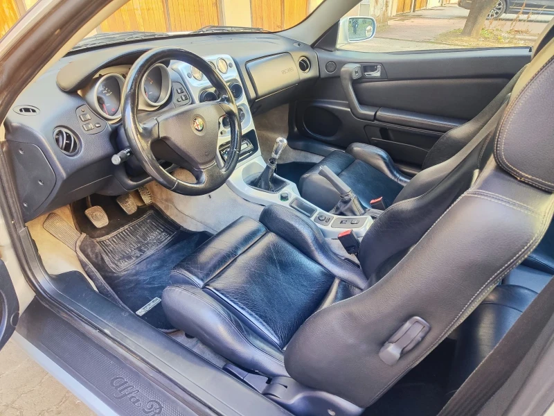 Alfa Romeo Gtv 2.0 TS, снимка 6 - Автомобили и джипове - 52721336