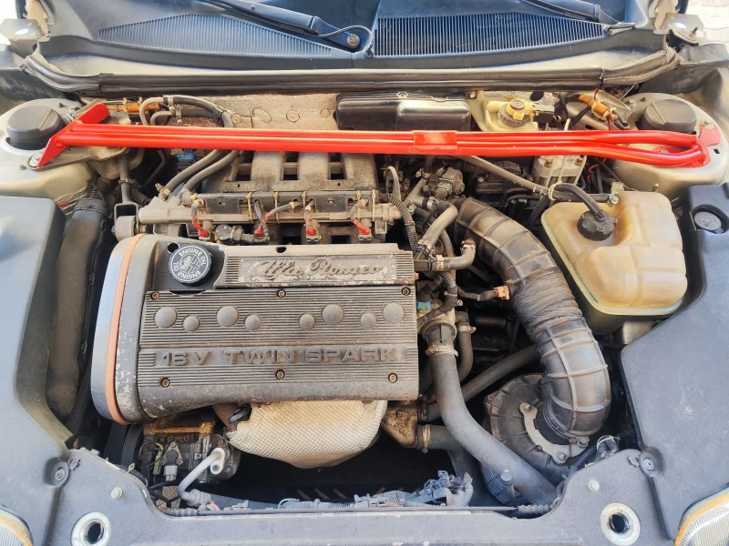 Alfa Romeo Gtv 2.0 TS, снимка 16 - Автомобили и джипове - 52721336