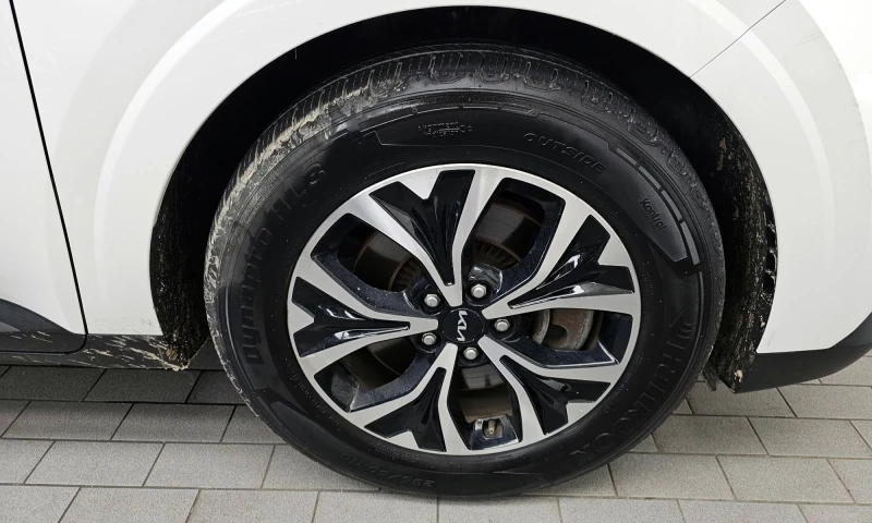 Kia Carnival Gasoline 9, снимка 5 - Автомобили и джипове - 51905046