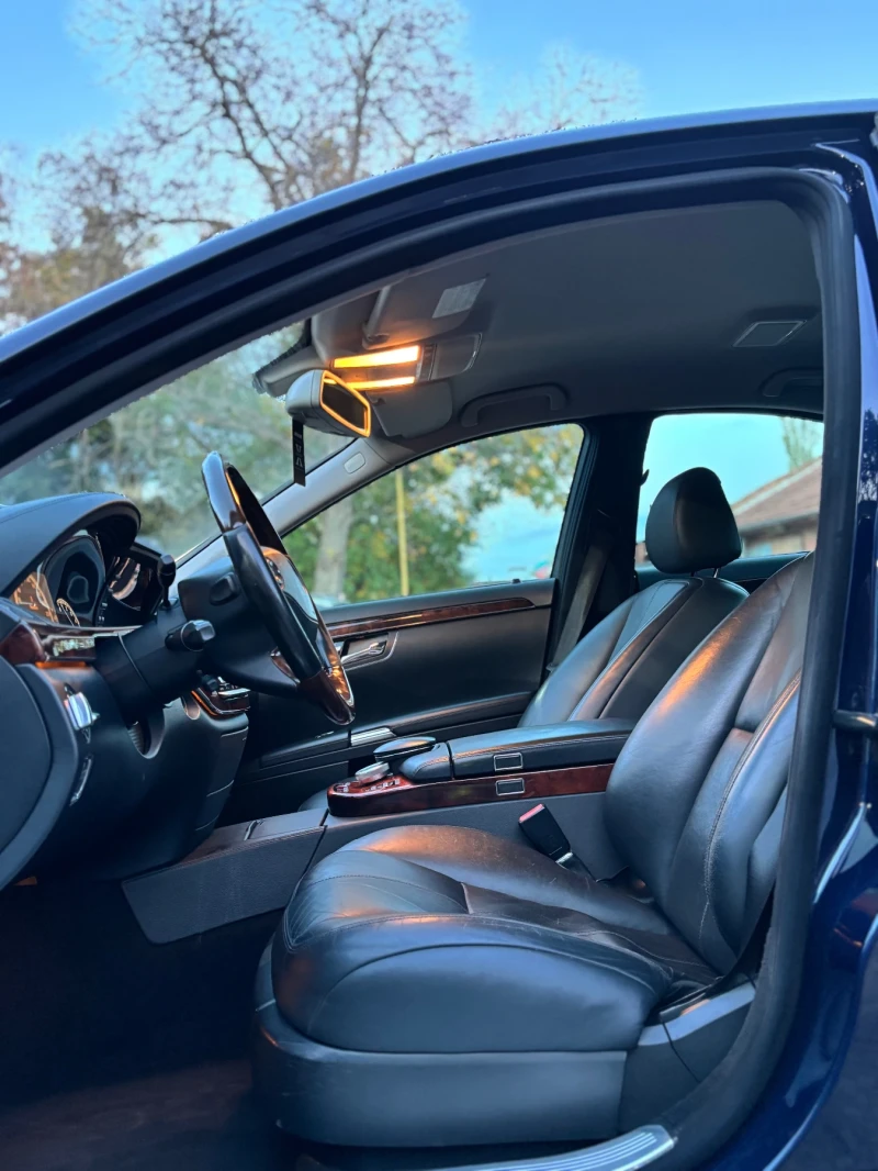 Mercedes-Benz S 320 ТОП!, снимка 11 - Автомобили и джипове - 52263179