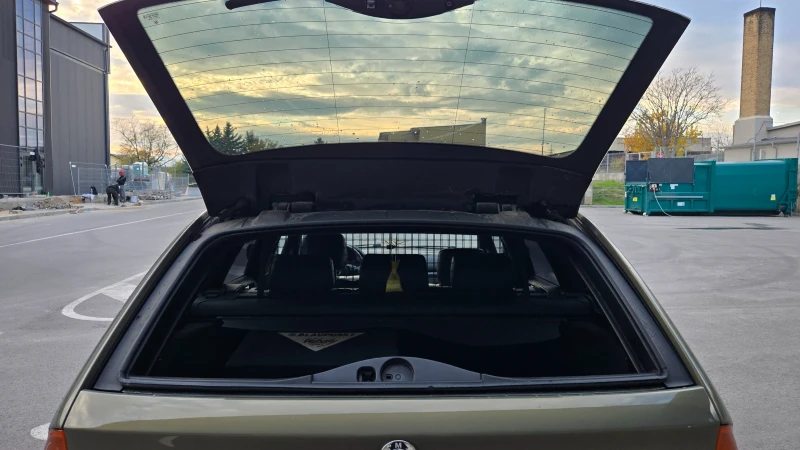 BMW 330 Facelift M57 , снимка 12 - Автомобили и джипове - 52346919