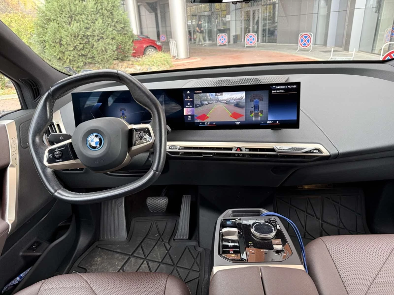 BMW iX xDrive40, снимка 12 - Автомобили и джипове - 52535284