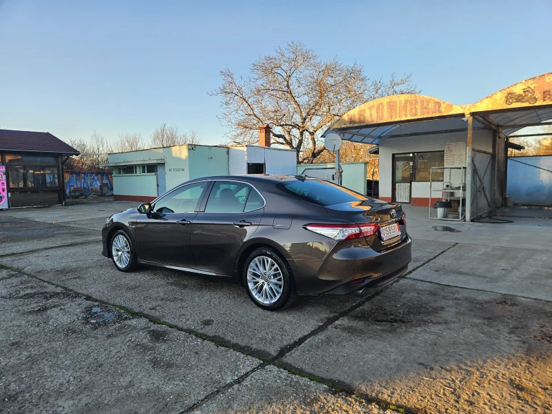 Toyota Camry 56000.km, снимка 4 - Автомобили и джипове - 52907079