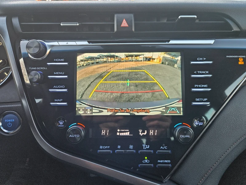 Toyota Camry 56000.km, снимка 12 - Автомобили и джипове - 52907079