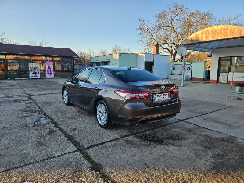 Toyota Camry 56000.km, снимка 5 - Автомобили и джипове - 52907079