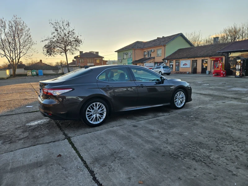 Toyota Camry 56000.km, снимка 7 - Автомобили и джипове - 52907079