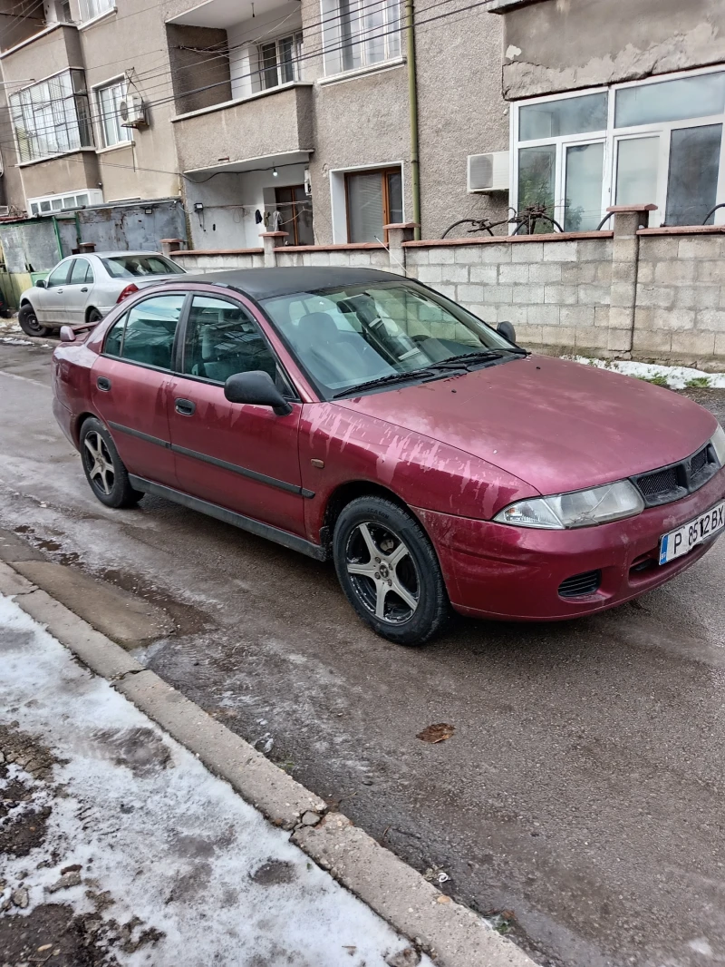 Mitsubishi Carisma 1, 6, снимка 3 - Автомобили и джипове - 52927976