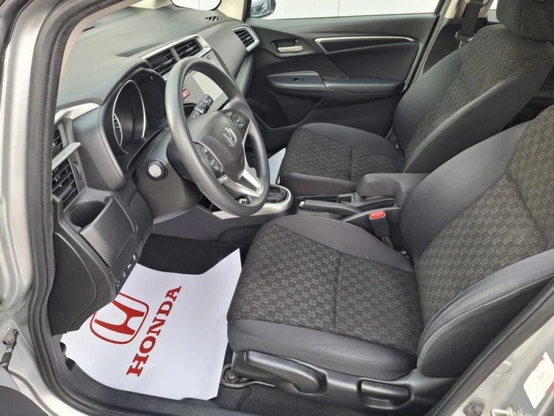 Honda Jazz 1.3 i-VTEC Comfort MT, снимка 13 - Автомобили и джипове - 53180830
