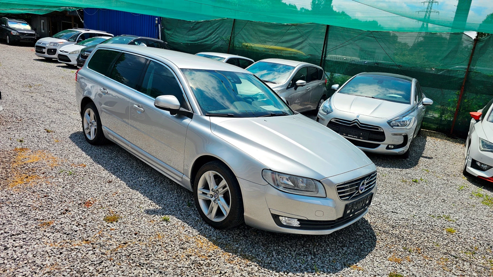Volvo V70 D4-181kc-Distronic, снимка 3 - Автомобили и джипове - 44861869