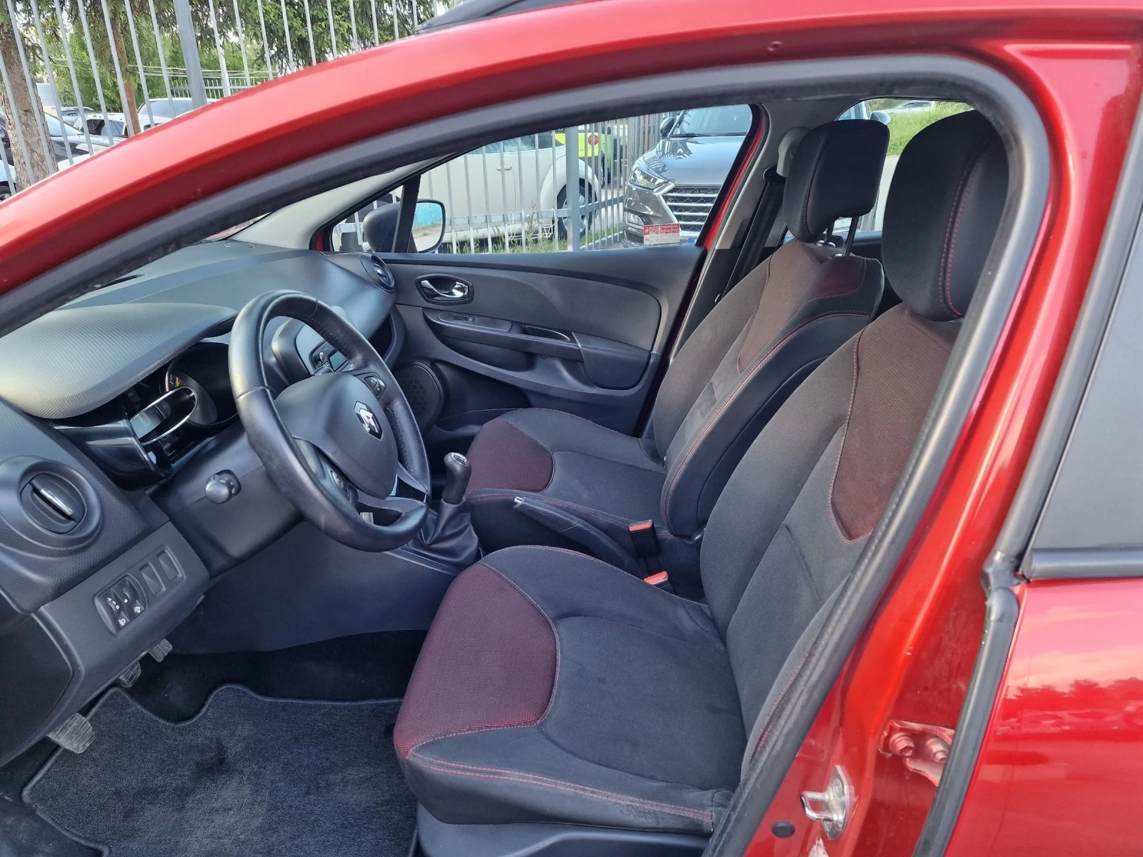 Renault Clio 1.2i EURO5B  - изображение 8