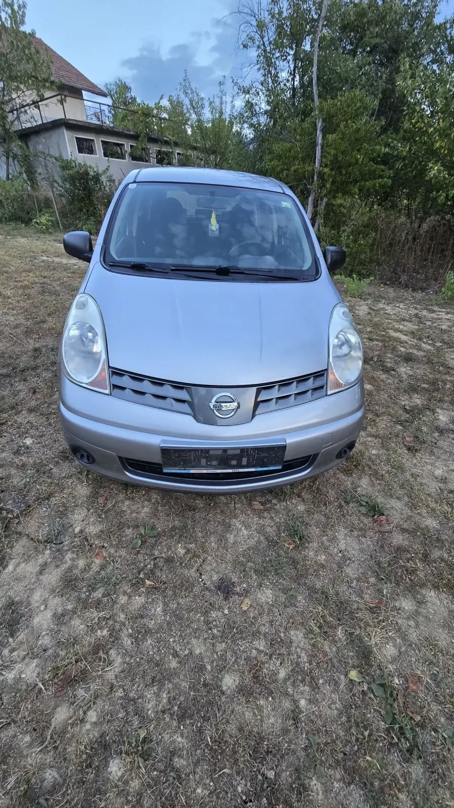 Nissan Note 1.4 бензин 88 к.с - изображение 2