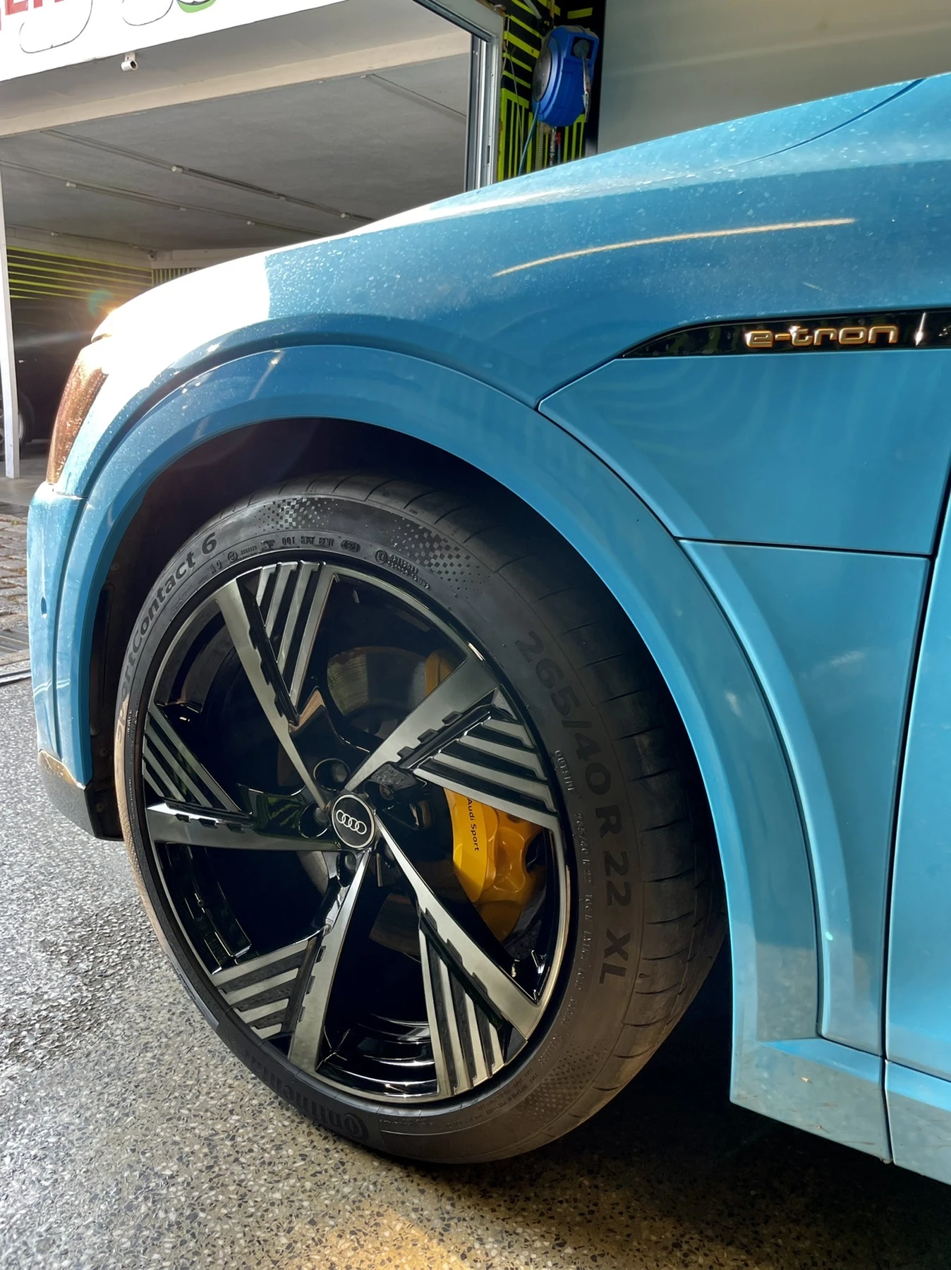 Audi E-Tron 55/S line/95kWh - изображение 6
