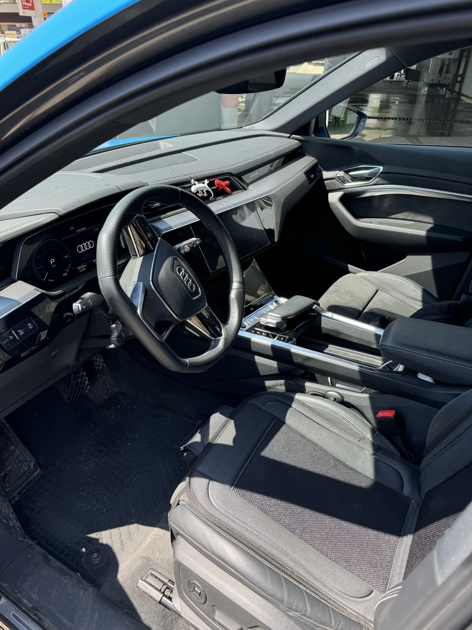 Audi E-Tron 55/S line/95kWh - изображение 10