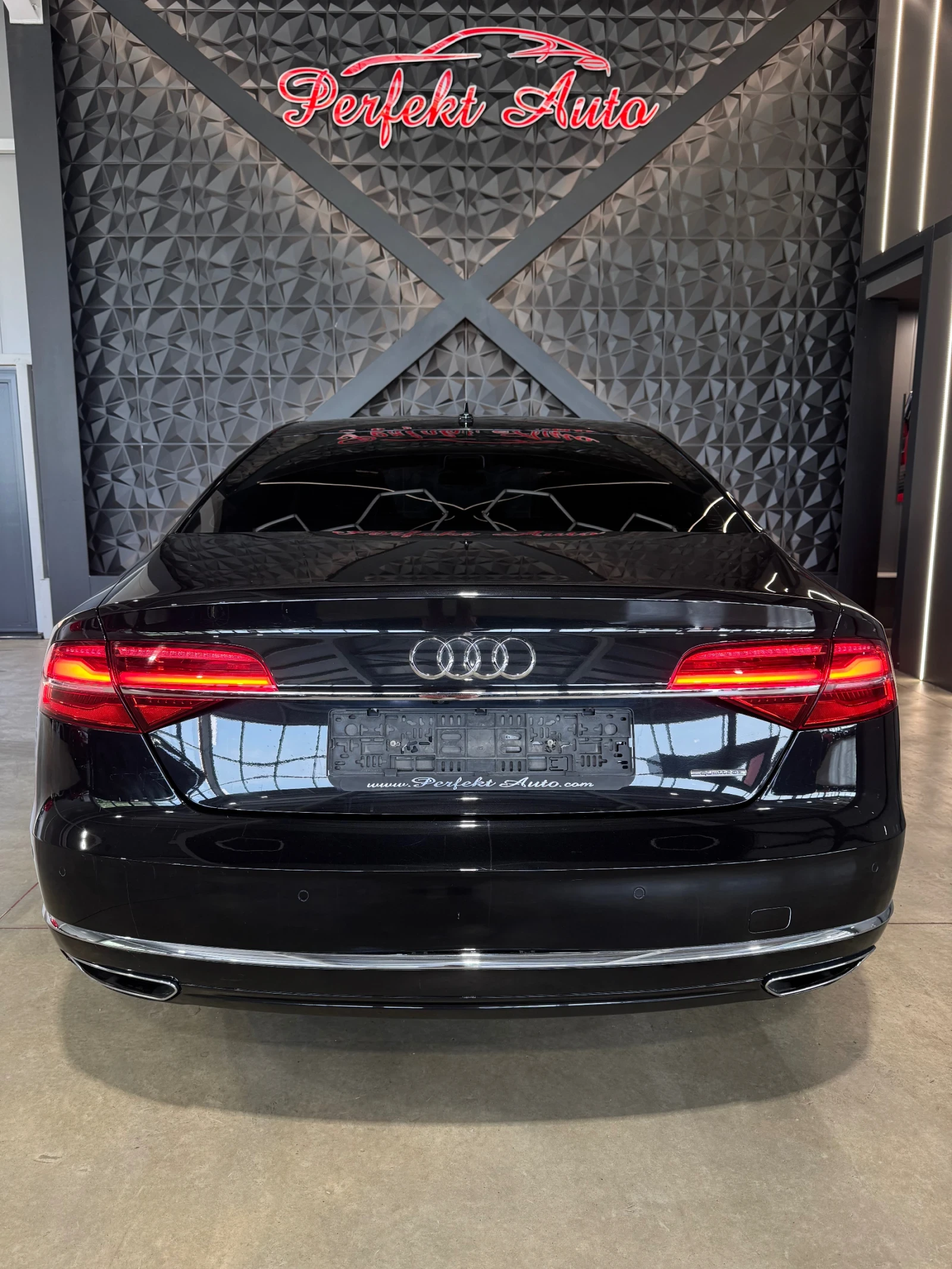 Audi A8 4.2 TDI QUATTRO S LINE* FULL Екстри* HEAD UP * BOS - изображение 4