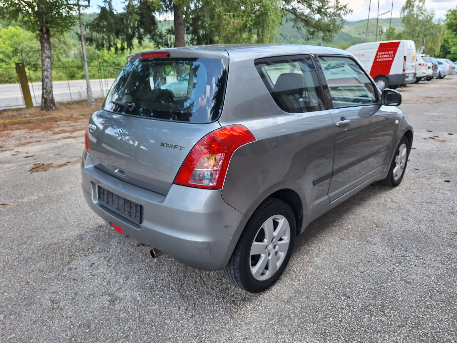 Suzuki Swift 1, 3i* Клима - изображение 5